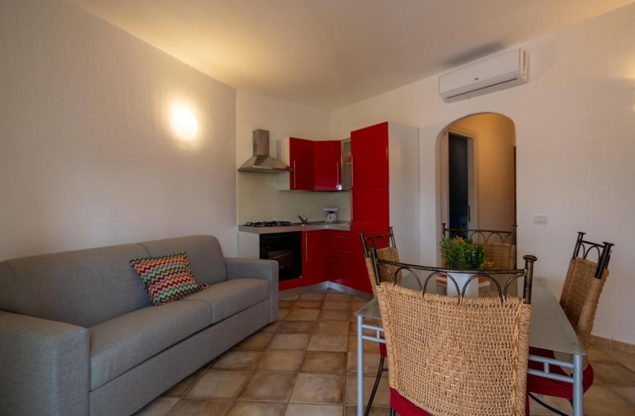 Residenze Il Girasole Aparthotel กอลโฟอารันชี ภายนอก รูปภาพ